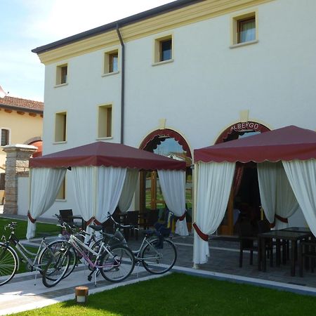 Albergo Antica Corte Marchesini Campagna Lupia Exterior foto