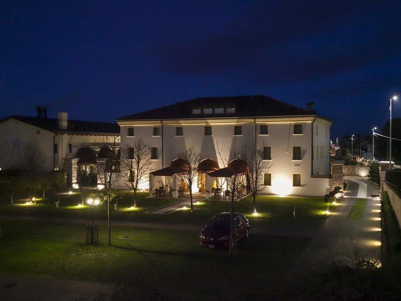 Albergo Antica Corte Marchesini Campagna Lupia Exterior foto