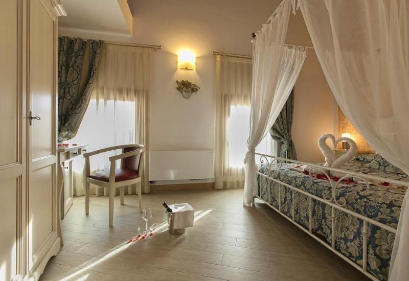 Albergo Antica Corte Marchesini Campagna Lupia Exterior foto