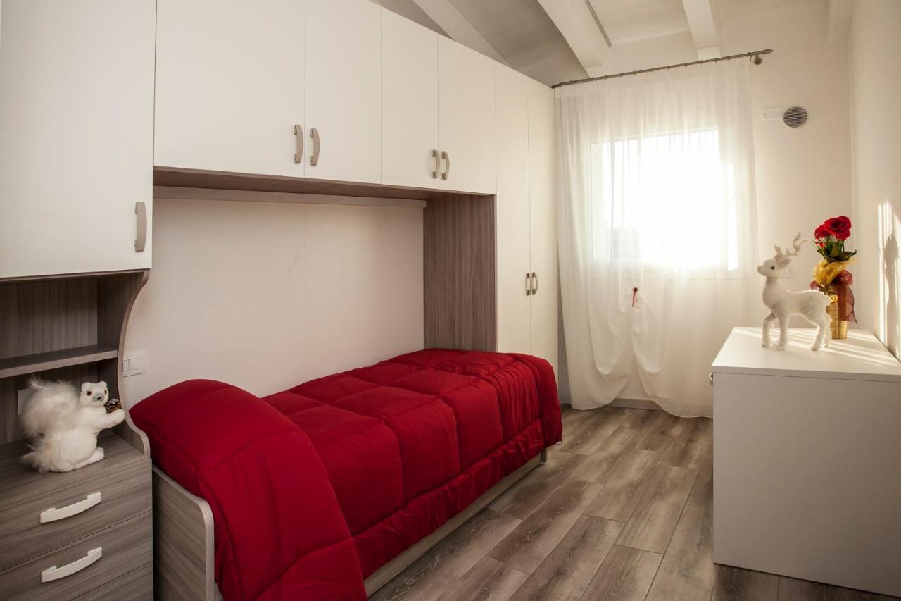 Albergo Antica Corte Marchesini Campagna Lupia Exterior foto